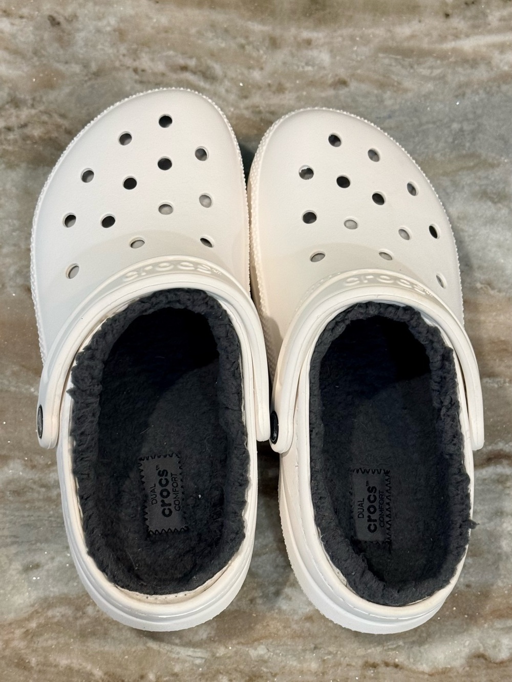 CROCS Classic white Sherpa lined clog- Men’s 7/Women’s 9 - Picture 5 of 7